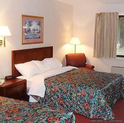 Hotel Magnuson Dixon